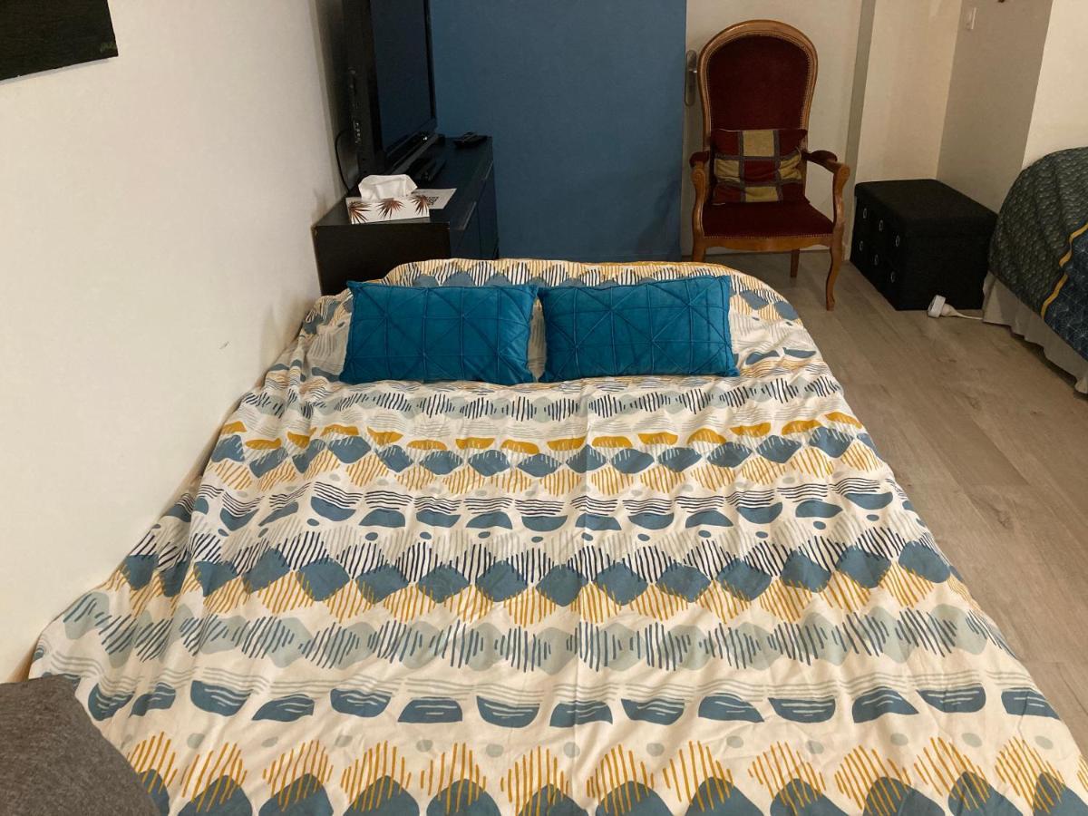 Une Chambre Chez Nous, A 12 Minutes De Paris Malakoff Exteriér fotografie